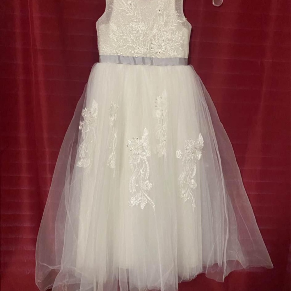 Elegant White Lace Kids Dress